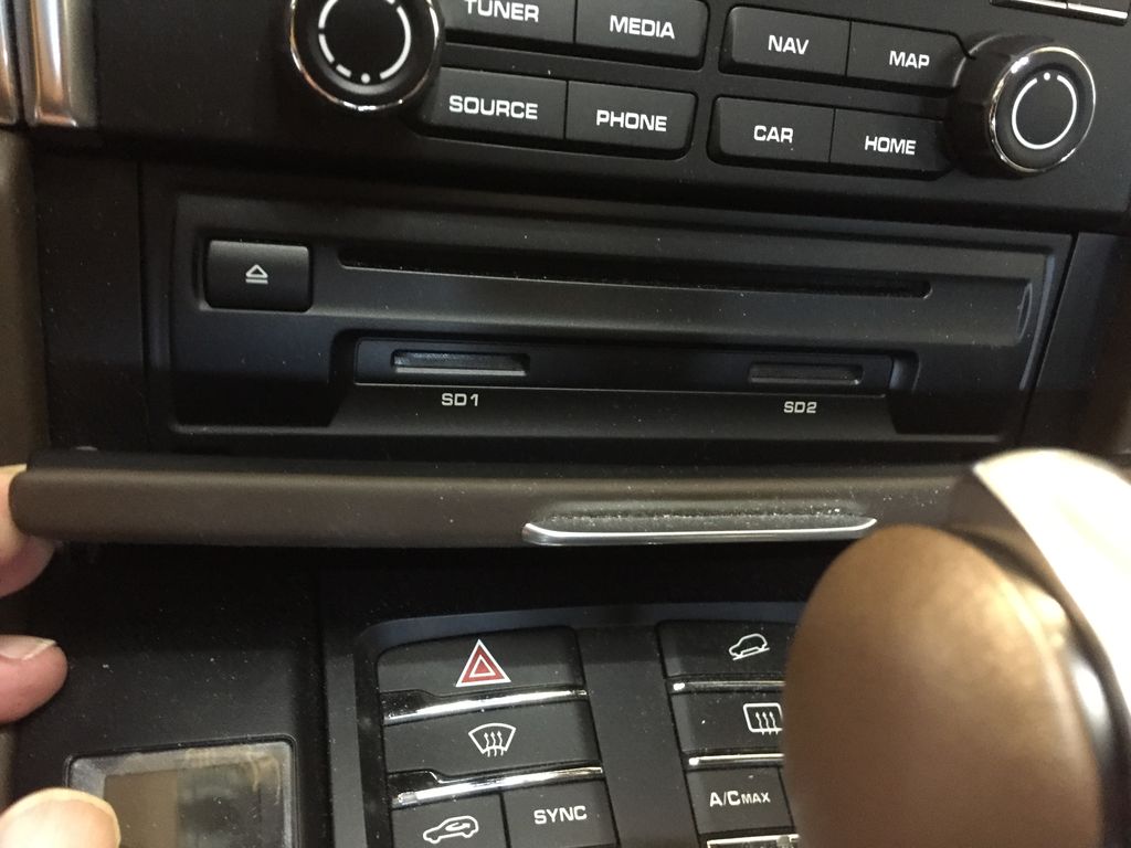2020 Macan USB port question Porsche Macan Forum