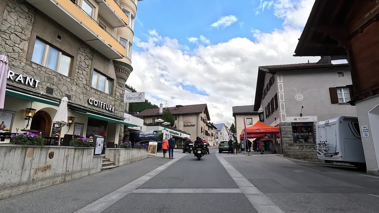 Day 1: Riding to Parking at Hotel Schweizerhof (Pontresina) (7 min.)