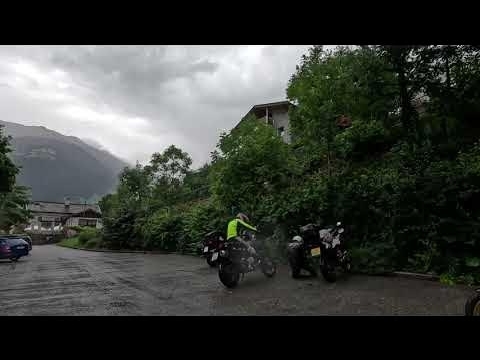 Day 8: Donning rain gear at Sandwirt in St. Leonhard (6 min.)